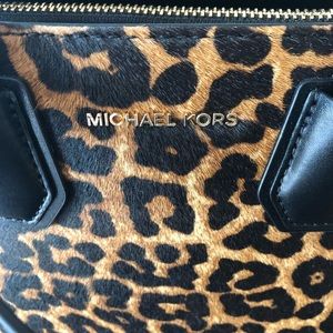 Micheal Kors purse